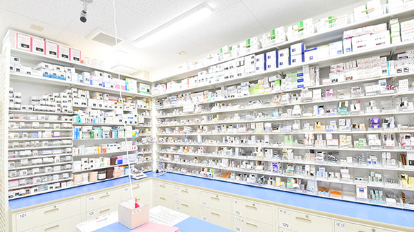 薬局くすりの福太郎　砂町店の薬棚