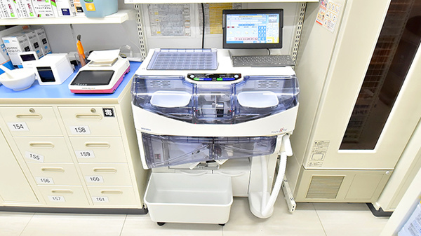 薬局くすりの福太郎　砂町店の調剤器具