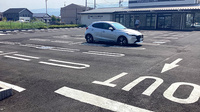 ルナ薬局　開成店の駐車場