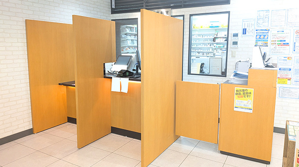 薬局トモズときわ台店の受付/カウンター