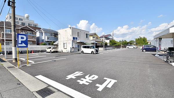 スギ薬局 福生熊川店の駐車場