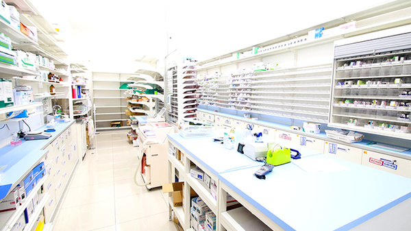 スギ薬局 東静岡店の調剤室