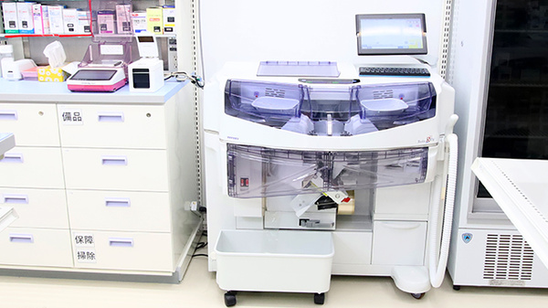 ウェルネス薬局 メディカルモール田和山店の調剤器具