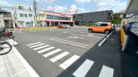 ウェルパーク薬局三鷹上連雀店の駐車場