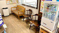 えぼし薬局の待合スペース