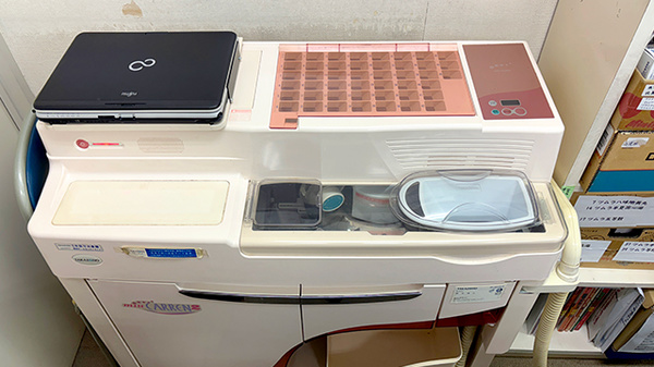 小田原スマイル薬局の調剤器具