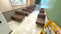 日生薬局 久我山店の待合スペース