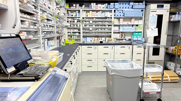 リブラ薬局 小田原店の調剤室