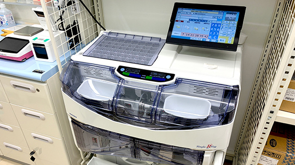 セイムス天神橋筋五丁目薬局の調剤器具
