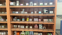 友愛薬局　佐倉みろく店の薬棚