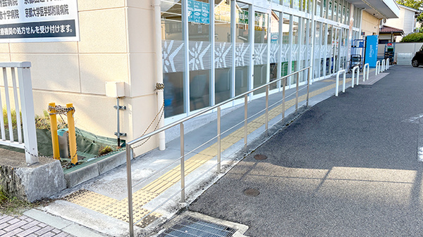 ユタカ薬局城陽寺田のバリアフリー設備