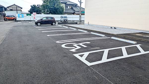 そうごう薬局 国分寺並木町店の駐車場