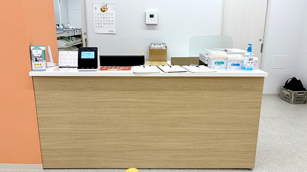 アサヒ薬局 西新井店の受付/カウンター