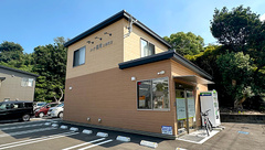 ルナ薬局 三保町店の外観