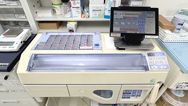 平成堂薬局 みやき店の調剤器具