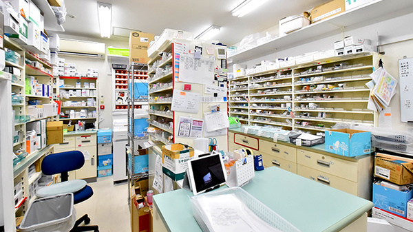 ファーマライズ薬局　烏丸紫明店の調剤室