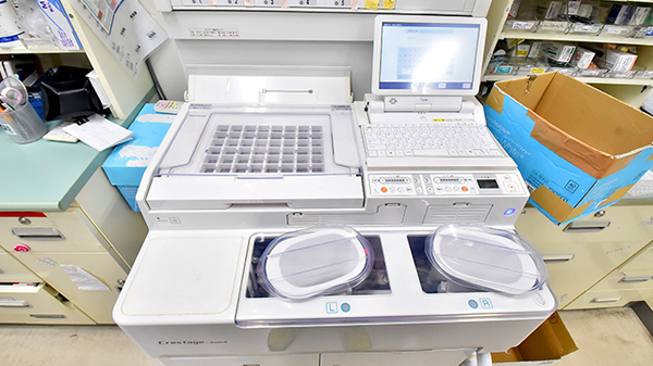 ファーマライズ薬局　烏丸紫明店の調剤器具