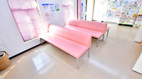 ファーマライズ薬局　キクヤ建部店の待合スペース