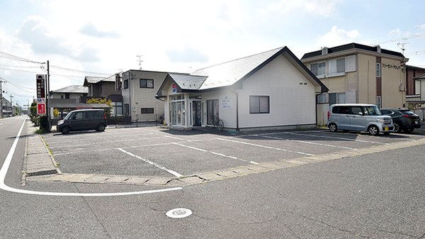 ファーマライズ薬局　キクヤ緑町店の駐車場