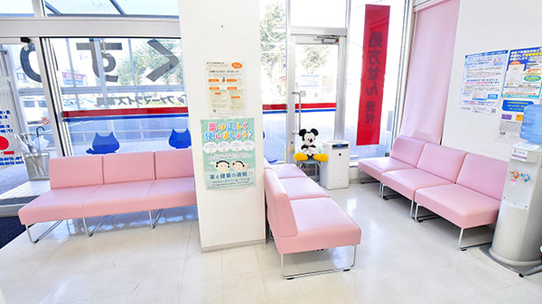 ファーマライズ薬局　キクヤ小脇店の待合スペース