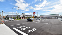 スギ薬局 高蔵寺北店の駐車場