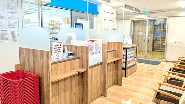 コクミン薬局 札幌大通西5丁目店の受付/カウンター