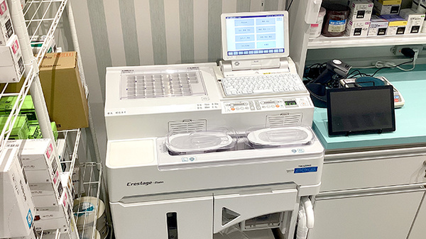 あおぞら薬局　市川店の調剤器具