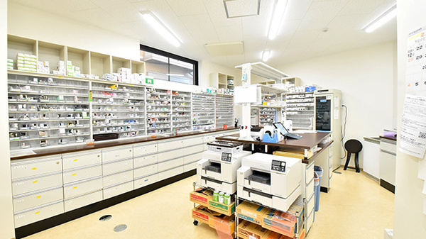 サエラ薬局 桜上水店の調剤室