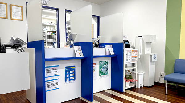 中川薬局 茗荷谷店の受付/カウンター