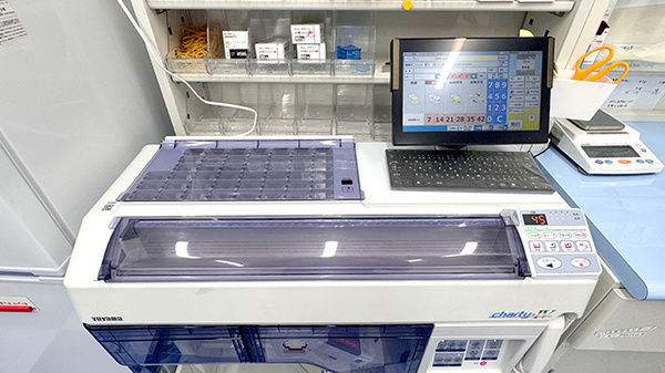 大信薬局春日店の調剤器具