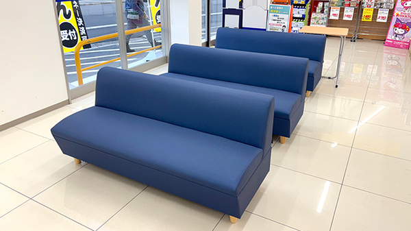 ププレひまわり薬局　広島舟入店の待合スペース