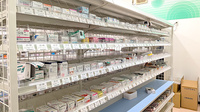 モリキ長野稲葉薬局の薬棚