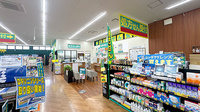 杏林堂薬局藤枝青島店の入口