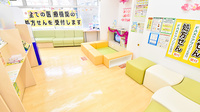 スギ薬局 中野２丁目店の待合スペース