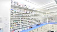 スギ薬局 中野２丁目店の薬棚