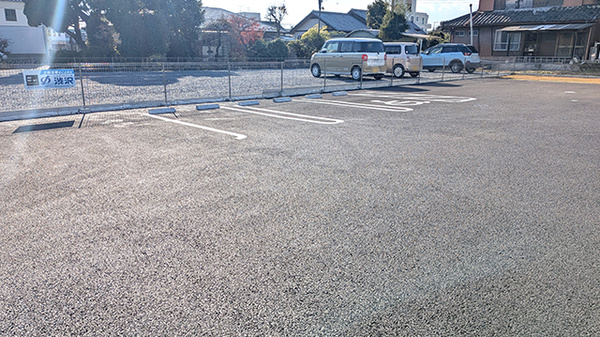中央薬局　内ヶ島店の駐車場
