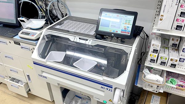 薬局トモズミスターマックス藤沢SC店の調剤器具