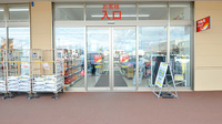 調剤薬局ツルハドラッグ旭川豊岡5条店の入口