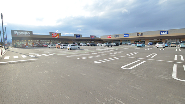 調剤薬局ツルハドラッグ旭川豊岡5条店の駐車場