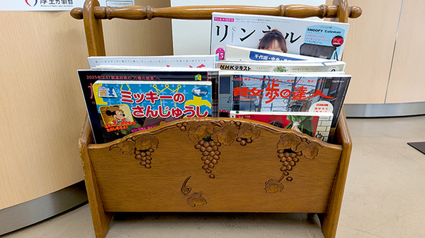 薬局トモズ同潤会松江店の書籍