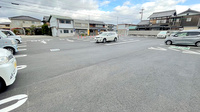 ユタカ薬局　能登川佐野の駐車場