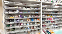 ひかり調剤薬局の薬棚