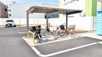 スギ薬局 平田店の駐輪場