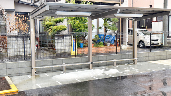 スギ薬局 堀山下店の駐輪場