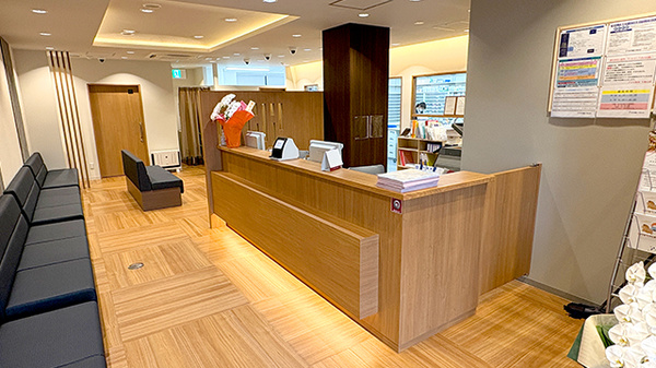 プラザ薬局　千里山店の受付/カウンター