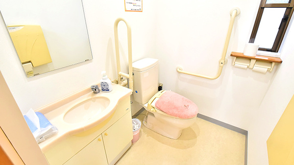薬局くすりの福太郎　東中沢店のお手洗い