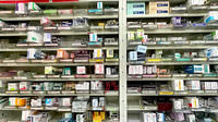 大信薬局学が丘店の薬棚