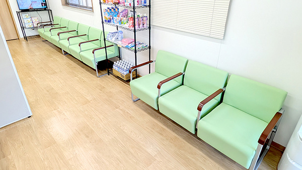 ブルーベリー薬局の待合スペース