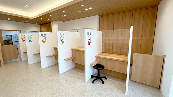 えくぼ調剤薬局吉祥院店の受付/カウンター