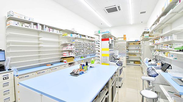 スギ薬局 豊明寺池店の調剤室